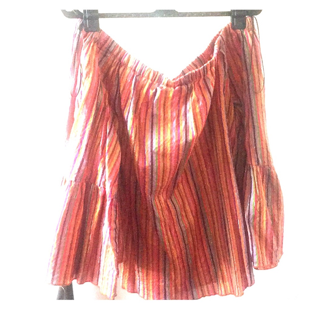 Off the shoulder- 80’s themed top